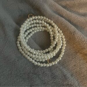 Elegant White Faux Pearl Strap